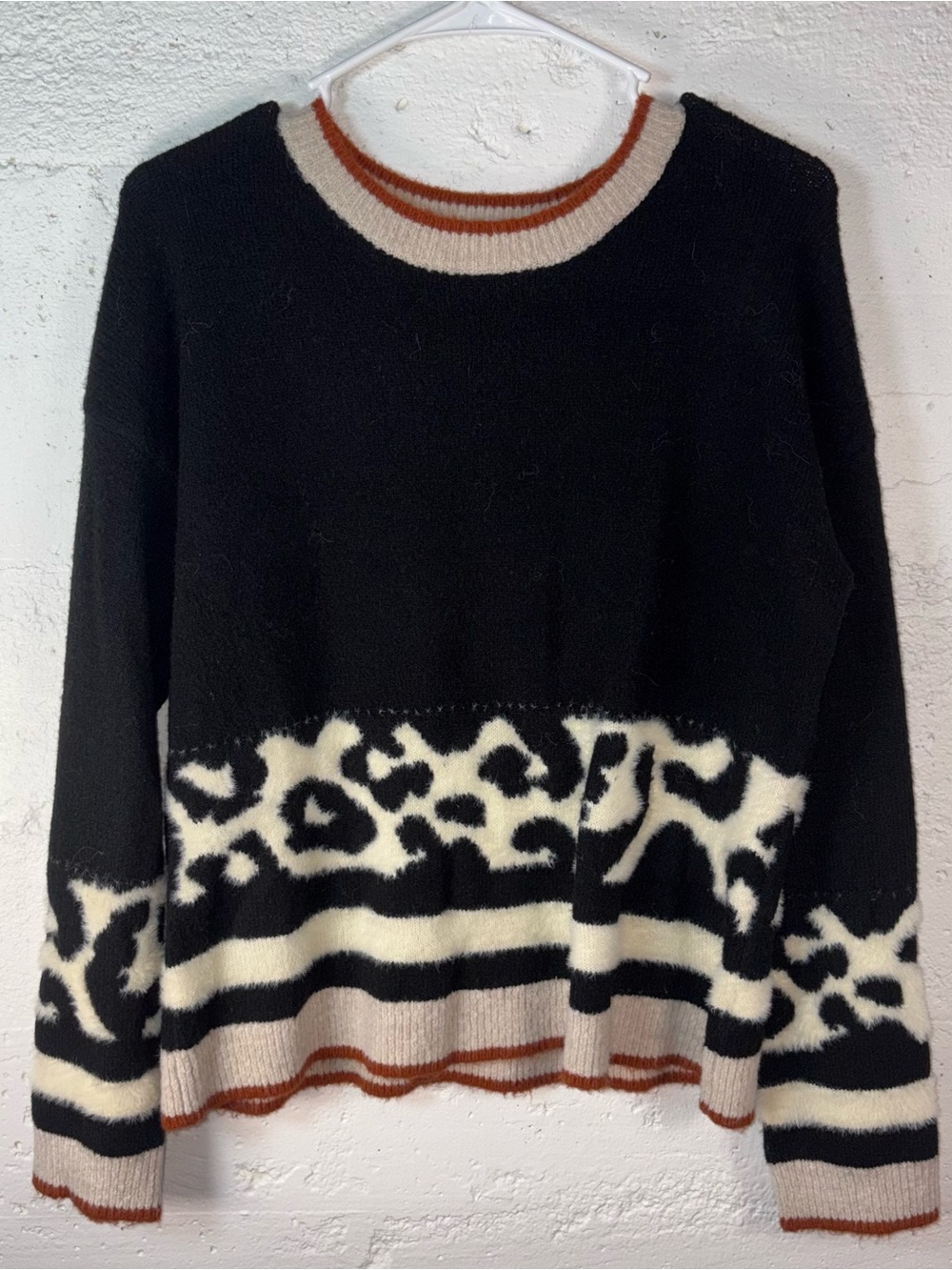 Cozy Black & Cream Leopard Stripe Women's Sweater size small